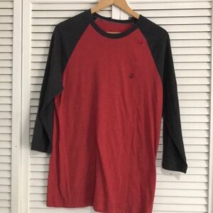 Men's Red and Black Raglan Shirt. SZ M